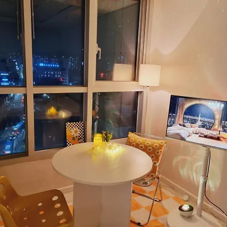Second House Apartment